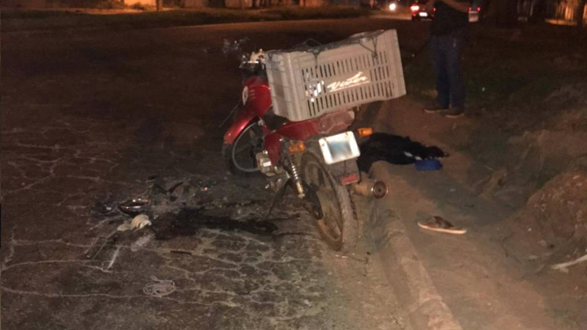 Motociclista fica em estado grave após acidente em que outro veículo fugiu (Foto: Divulgação/Dict)