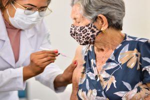 Secretários pedem que Ministério da Saúde autorize mistura de vacinas e priorize 3ª dose de idosos (Foto: Jucimar de Sousa - Mais Goiás)