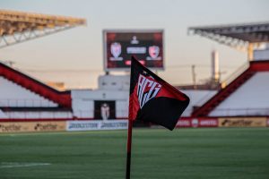 Atlético-GO vence primeiro jogo internacional de sua história