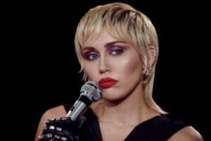 Lollapalooza 2021 é confirmado em Chicago para julho com show de Miley Cyrus
