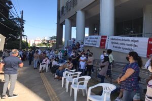 Os servidores do Hospital das Clínicas de Goiânia suspenderam, na manhã desta sexta-feira (14), a greve realizada na unidade de saúde. (Foto: reprodução)
