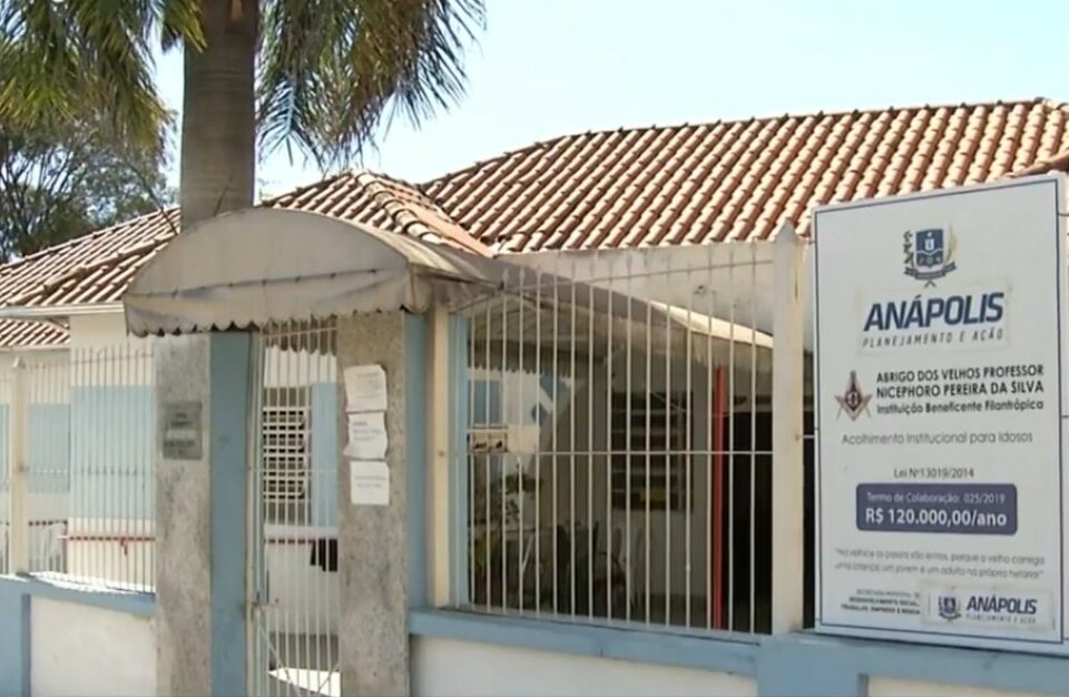 Abrigo de idosos em Anápolis (Foto: Reprodução/TV Anhanguera)