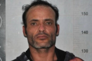 Detido trio de suspeito de matar homem por dívida de drogas, em Goiânia