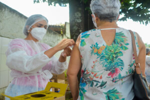 A Prefeitura de Goiânia abriu, nesta quinta-feira (6), mais seis postos de vacinação para pessoas com comorbidades. (Foto: Jucimar de Sousa/Mais Goiás)