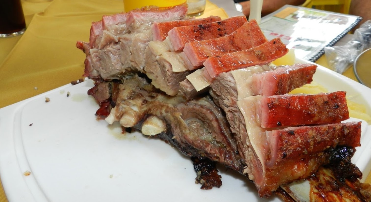 Costela e Cia é opção para comer costela em Goiânia