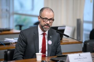 CPI da Covid: presidente da Anvisa será questionado sobre vacinas e bula da cloroquina