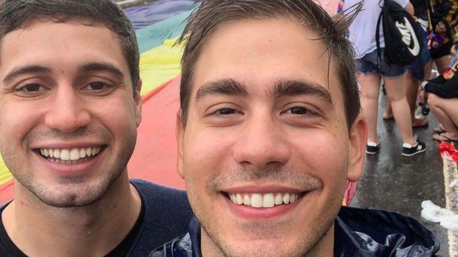 Pedro Figueiredo e Erick Rianelli Repórter da Globo rebate comentários homofóbicos após declaração ao vivo; vídeo