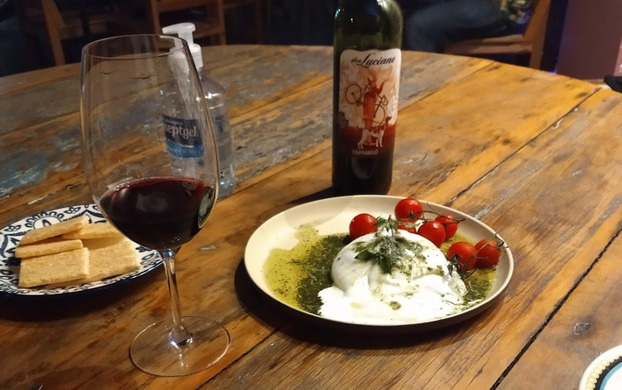 Badio é opção de wine bar em Goiânia