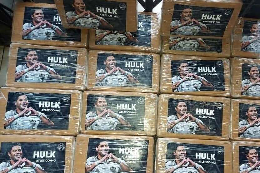 Polícia do Equador apreende droga com foto do jogador Hulk, do Atlético