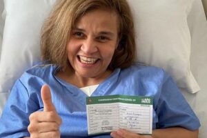 Claudia Rodrigues deixa hospital e fala da luta contra sequelas da esclerose