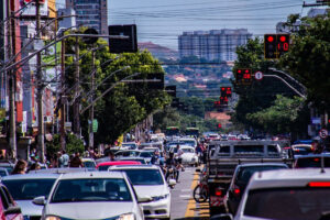 Infrações por excesso de velocidade em Goiânia chegam, em 3 meses, a 31,12% de todo 2023