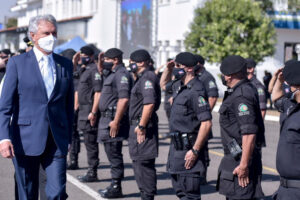 Governo de Goiás promove 3.130 praças da Polícia Militar