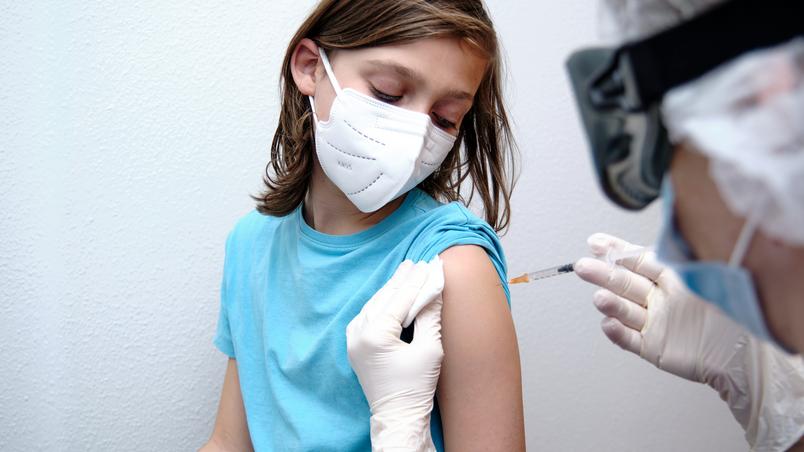 Adolescentes com comorbidades serão os primeiros a serem imunizados