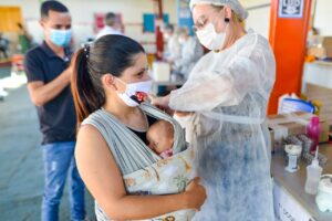 Grávidas ou puérperas que receberam 1ª dose da AstraZeneca podem vacinar com Pfizer e Coronavac, em Goiânia, a partir desta sexta (16). (Foto: Jucimar de Sousa/Mais Goiás)