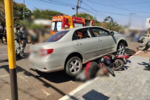 Dois carros e oito motos se envolvem em acidente em Jataí (Foto: Divulgação)