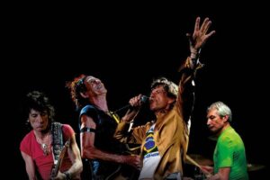 Charlie Watts, baterista dos Stones morto aos 80, já não iria participar da nova turnê da banda