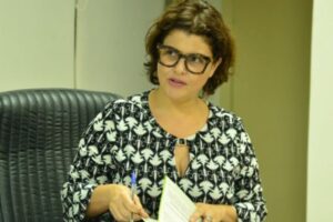 Andréa Vulcanis, secretária do Meio Ambiente de Goiás, está com Covid-19