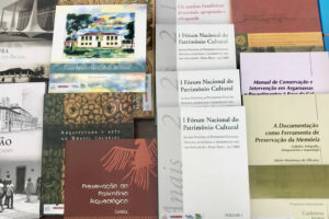 Bibliotecas goianas recebem doação de livros no Dia Nacional do Patrimônio Cultural