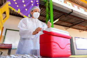 Municípios de Goiás terão que fazer busca dos que não tomaram 1ª dose da vacina da Covid-19