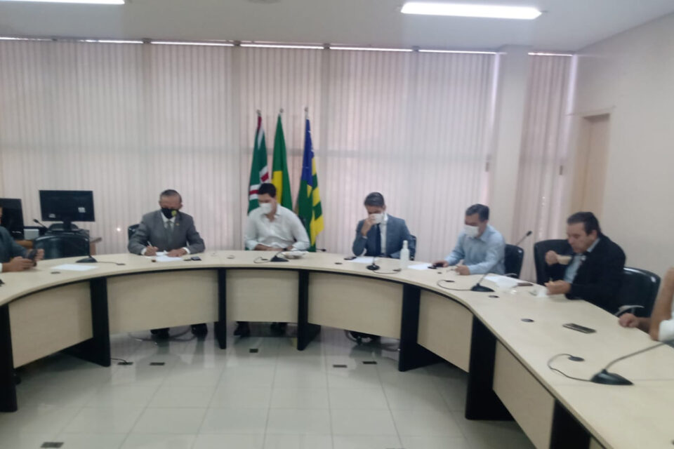 Favoráveis a aliança com Caiado, vereadores do MDB dizem que avanços em Goiás 