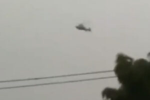 Helicóptero do Exército cai no Amazonas e vídeo registra o acidente (Foto: Reprodução)