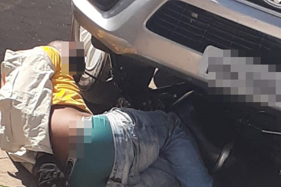 Homem reage a assalto e joga caminhonete em cima de assaltantes em Campos Belos