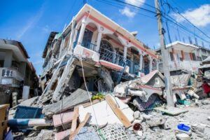 24 haitianos são encontrados vivos entre escombros uma semana após terremoto (Foto: reprodução/Twitter)