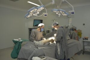 Cirurgia eletiva, em Aparecida (Foto: Arquivo pré pandemia - SecomAparecida)