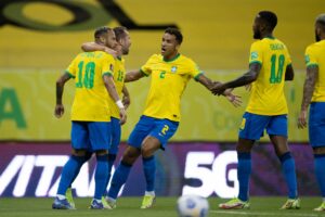 Brasil seleção comemora gol