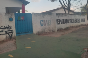CMEI de Goiânia corta atividades por falta de funcionários e professores assumem limpeza (Foto: Mais Goiás)