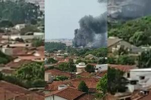 Caminhão pega fogo dentro de empresa em Itaberaí, mas incêndio é controlado