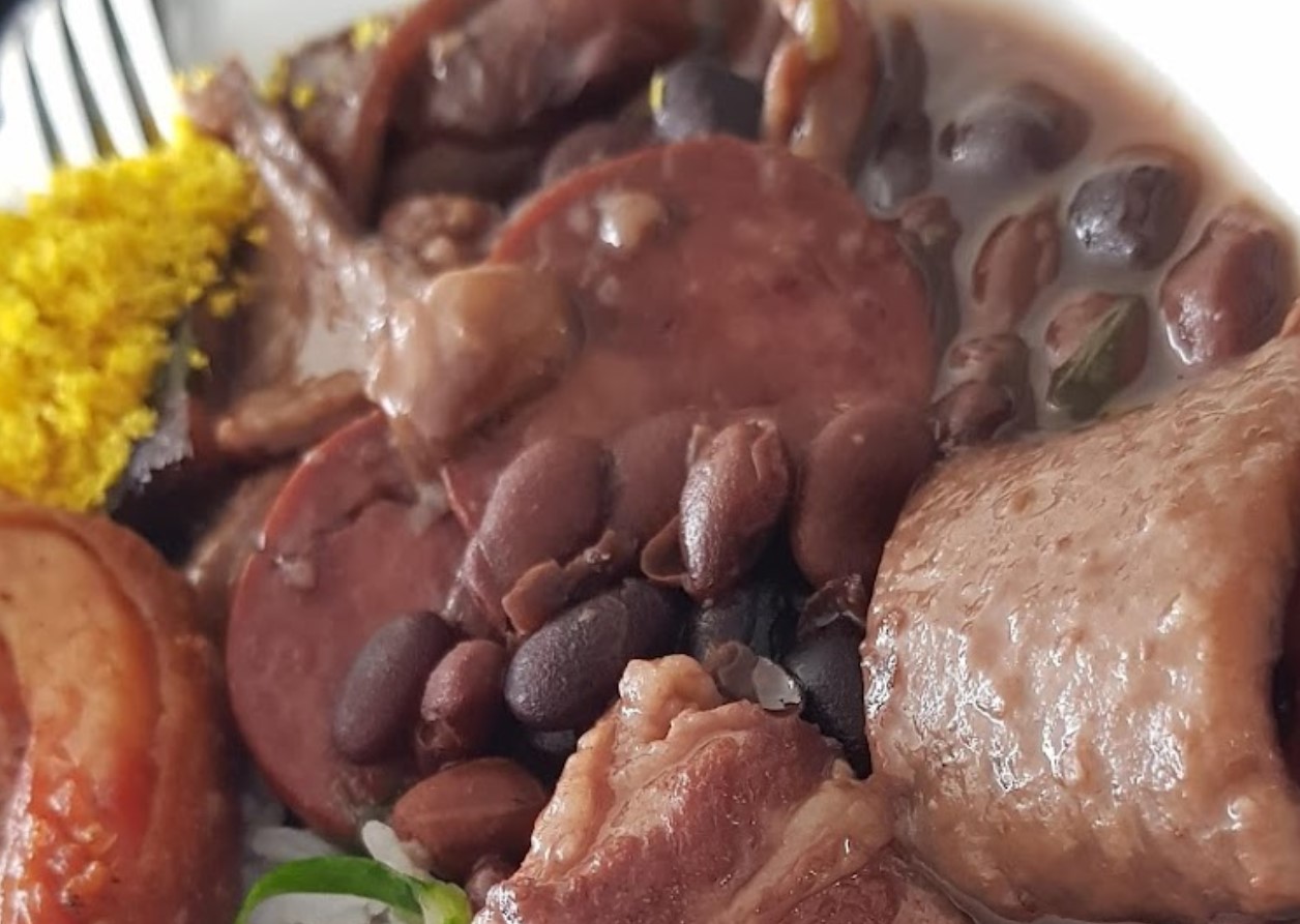 Restaurante do Pará é opção para comer feijoada em Aparecida de Goiânia