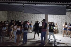 Festa clandestina com 269 pessoas é fechada por fiscalização em Aparecida de Goiânia