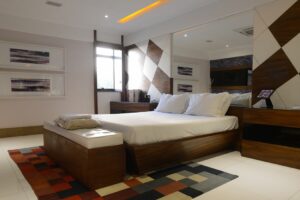 Quarto de hotel - Goiânia: Novo decreto flexibiliza restrições a hotéis. Pousadas e afins têm limite de lotação aumentado para 80% da capacidade de acomodação