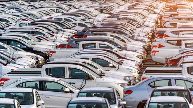 Distribuidores de veículos zeram previsão de crescimento nas vendas para 2022 (Foto: Freepik)