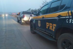 PRF recupera em Formosa caminhonete que havia sido furtada há 7 anos em Anápolis