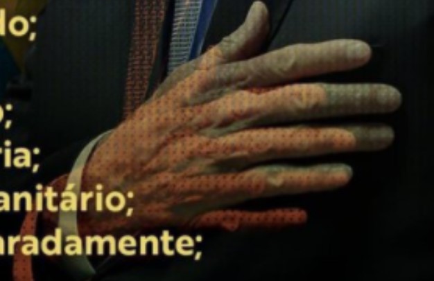 ‘Bolsonaro de seis dedos’ vira meme nas redes sociais (Foto: Twitter)