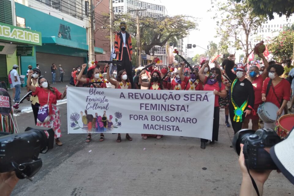 Manifestantes anti-Bolsonaro