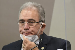 Desde fevereiro o ministro vem tratando do assunto. Queiroga anuncia o fim da emergência sanitária de Covid no Brasil