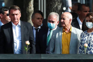 Anvisa recomenda isolamento de comitiva de Bolsonaro após infecção de ministro