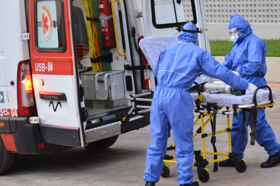 Brasil registrou na última segunda-feira (16), 89 mortes por Covid-19. Covid: Brasil ultrapassa 665 mil mortes desde o início da pandemia