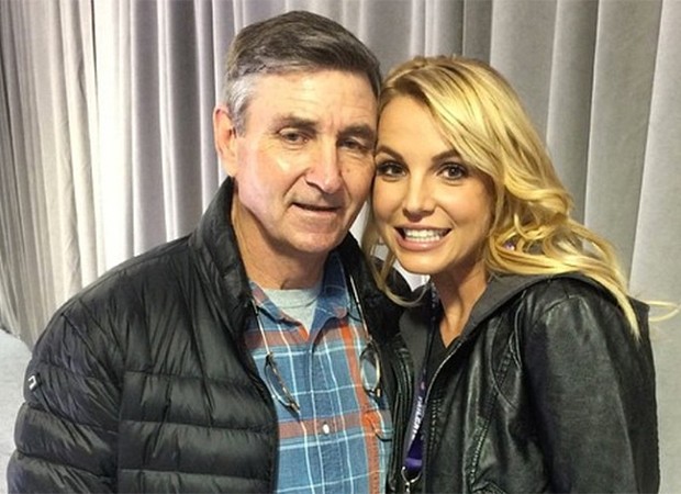 Pai de Britney Spears pede o fim da tutela da cantora após 13 anos