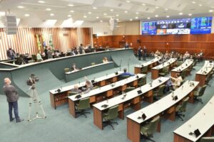 Plenário da Alego - Deputados analisam PL que pretende autorizar divulgação de obras realizadas com recursos de emendas parlamentares