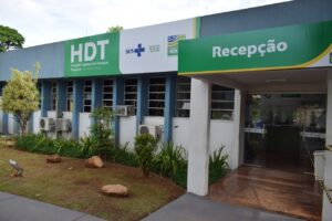 O HDT, em Goiânia, abriu vagas de emprego para os cargos de analista de desenvolvimento e enfermeiro gestor de leitos. (Foto: divulgação/HDT)