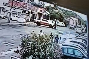 Motociclista tem pé arrancado após ser atingido por caminhonete em Rio Verde - vídeo