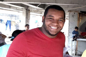 médium Hamilton Júnior, 25, é paraibano e morou também em Belo Horizonte