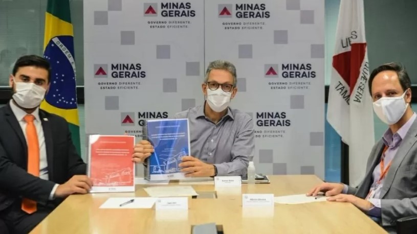 Zema anuncia congelamento do ICMS sobre o diesel em Minas Gerais (Foto: Governo de MG)