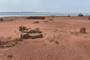 Ruínas da "Rubineia antiga" reapareceram com a seca no rio Paraná