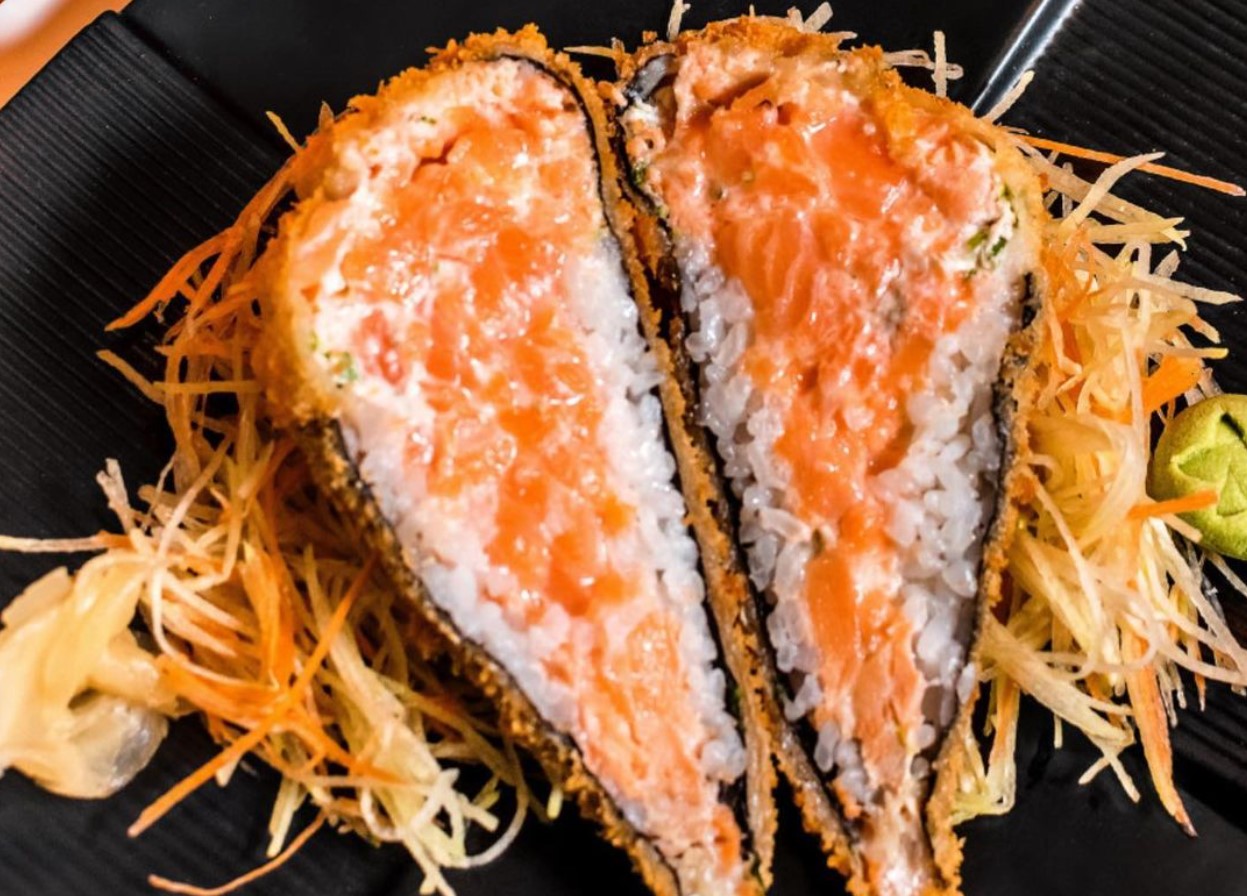 Temaki Hot Roll da Temaki Fry, opção entre as temakerias em Goiânia