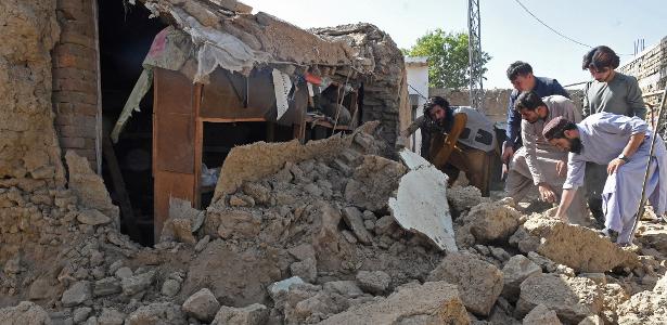 Mulheres e crianças estão entre as maioria das mortes após terremoto